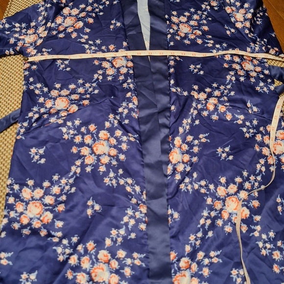Morgan Lane Fit For Fun Midnight Blue Floral Wrap Silky Robe - Picture 4 of 9